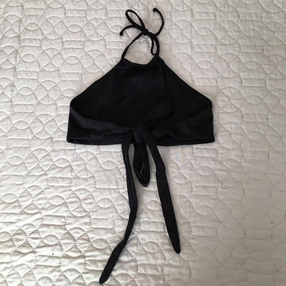 ❌SOLD❌Beach Riot Black Halter Wrap Swim Bikini Top - Picture 6 of 8